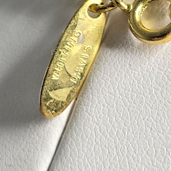 Whiting and Davis Intaglio Frosted Cameo Pendant Necklace 21" Open Weave Vintage - Picture 8 of 12